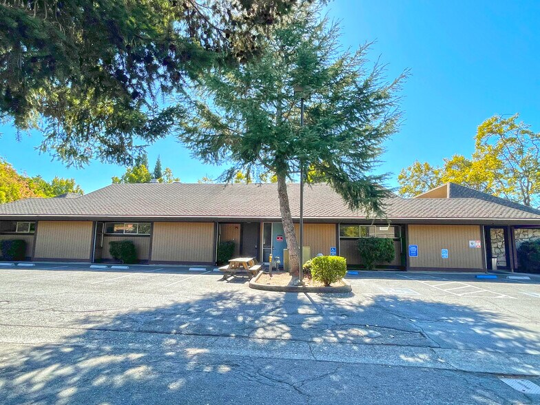 More Photos Of 1405 Montgomery Dr, Santa Rosa Medical For Sale