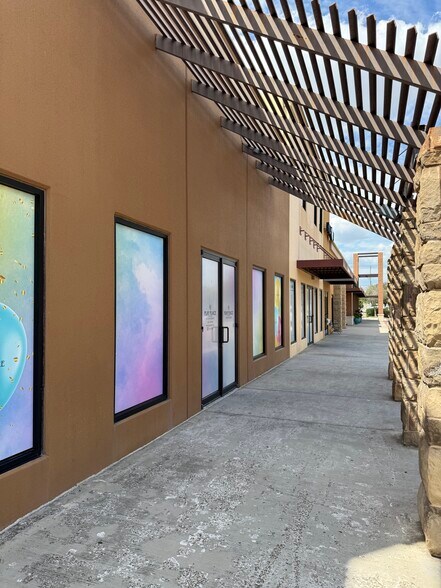 More Photos Of 2715 E Del Mar Blvd, Laredo General Retail For Sale