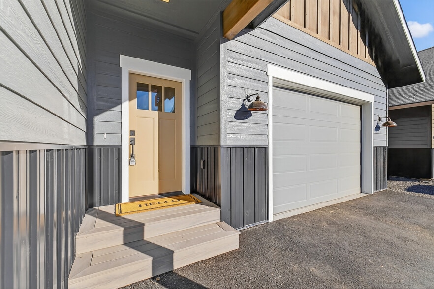More Photos Of 101, 103 Bighorn Court, Mccall Specialty For Sale