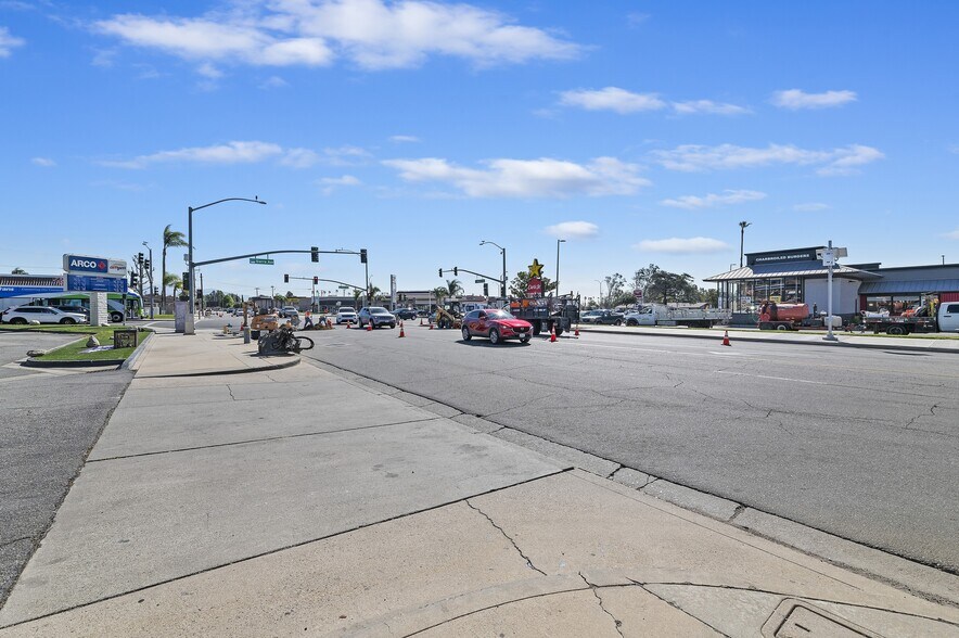 More Photos Of 16870 Merrill Ave, Fontana Freestanding For Sale