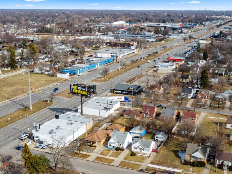 More Photos Of 12744 E 8 Mile Rd, Detroit General Retail For Sale