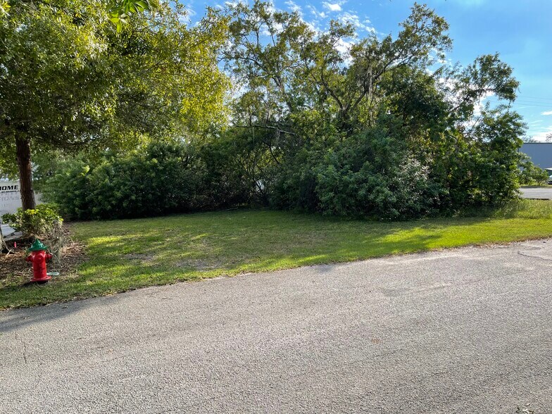 More Photos Of 700 Stevens Ave, Oldsmar Warehouse For Sale