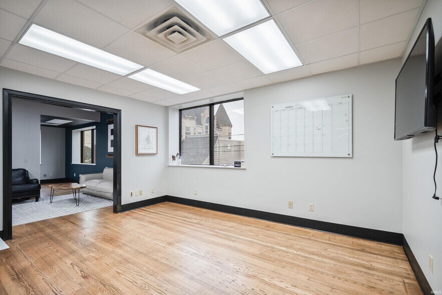 More Photos Of 210 W Walnut St, Kokomo Office For Sale