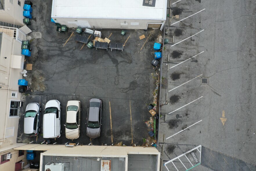More Photos Of 16 W 25th Ave, San Mateo Convenience Store For Sale