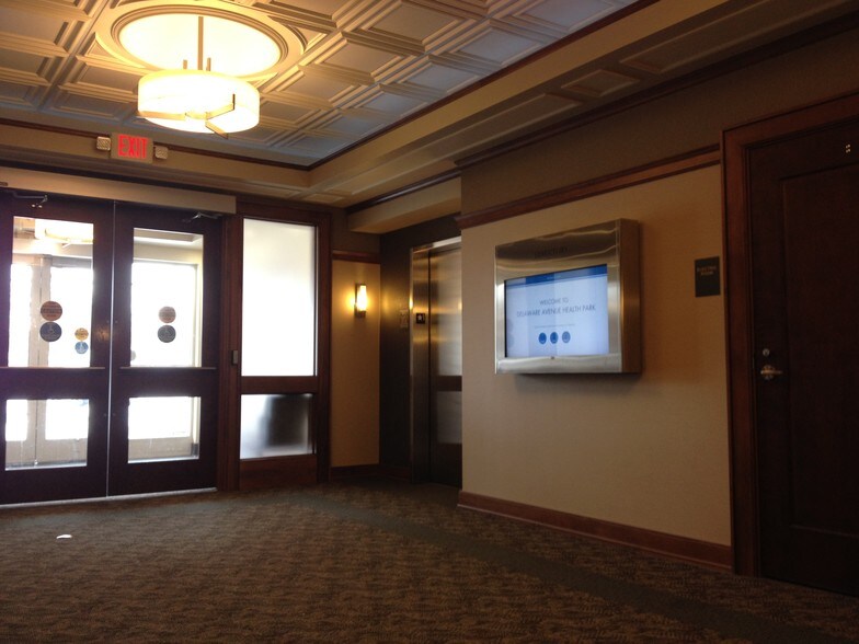 More Photos Of 250 Delaware Ave, Delmar Medical For Lease