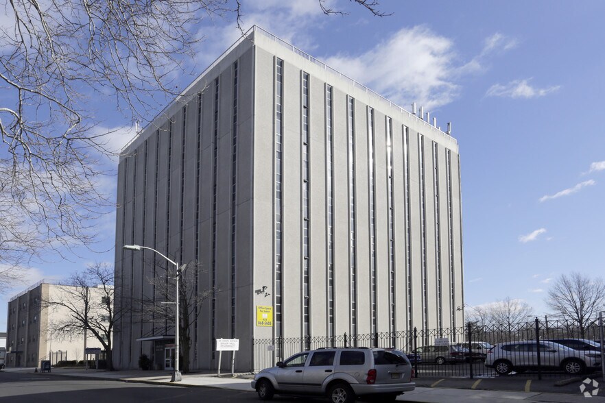 Primary Photo Of 50 Union Ave, Irvington Medical For Lease