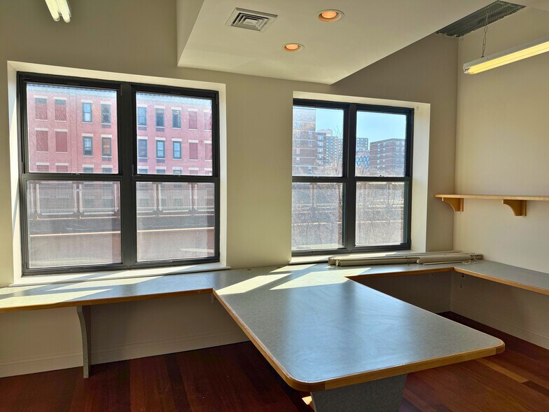 More Photos Of 1882 Park Ave, New York Office For Lease