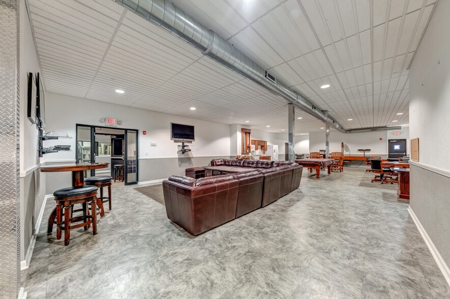 More Photos Of 1070 Baknsville Ave, Pittsburgh Lodge Meeting Hall For Sale