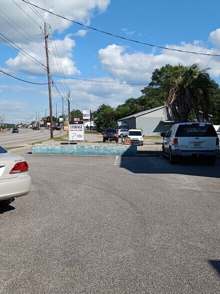 More Photos Of 1909 Montgomery Hwy, Dothan Self Storage For Sale