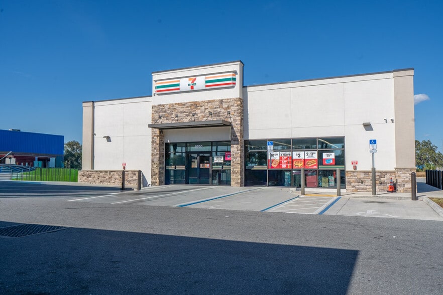 More Photos Of 1690 E Hinson Ave, Haines City Service Station For Sale
