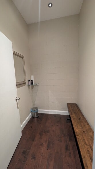 More Photos Of 1020 NE 5th St, Crystal River Unknown For Lease