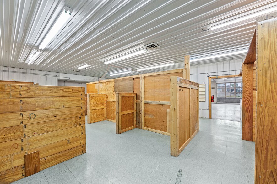 More Photos Of 600 N Maple St, Garnett General Retail For Sale