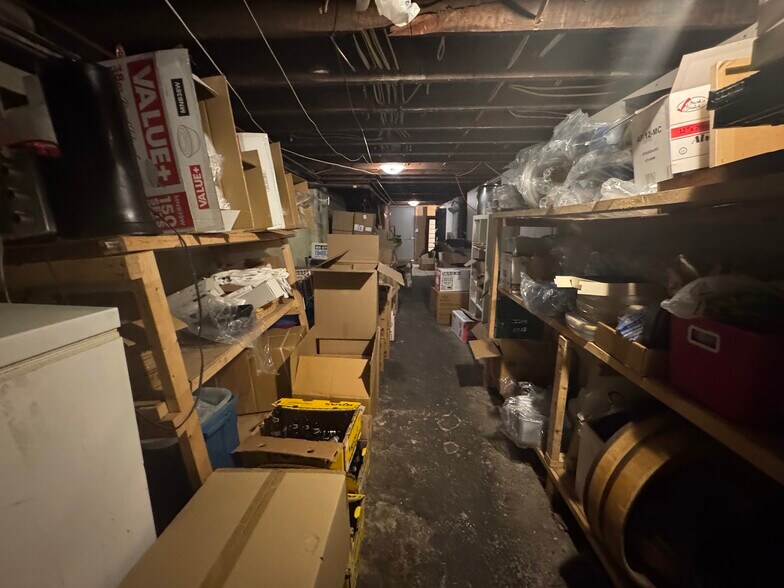 More Photos Of 1620 Bloor St W, Toronto Storefront Retail Residential For Sale