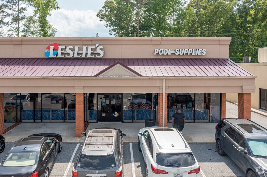 More Photos Of 7702-7760 Spalding Dr, Peachtree Corners General Retail For Lease