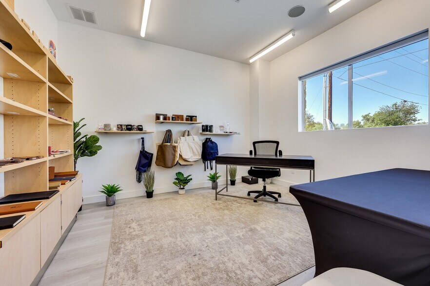 More Photos Of 2000 Windy Ter, Cedar Park Warehouse For Sale