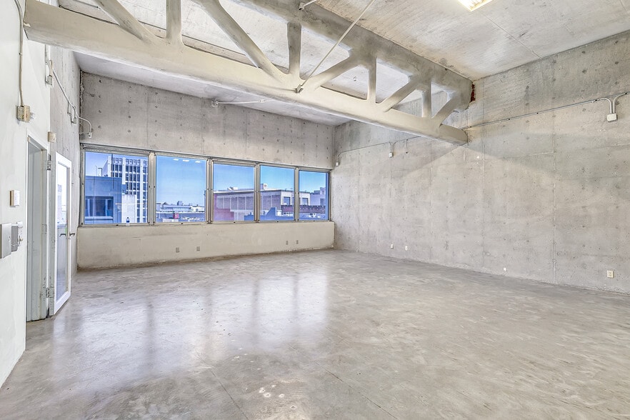 More Photos Of 1011 S Los Angeles St, Los Angeles Loft Creative Space For Lease