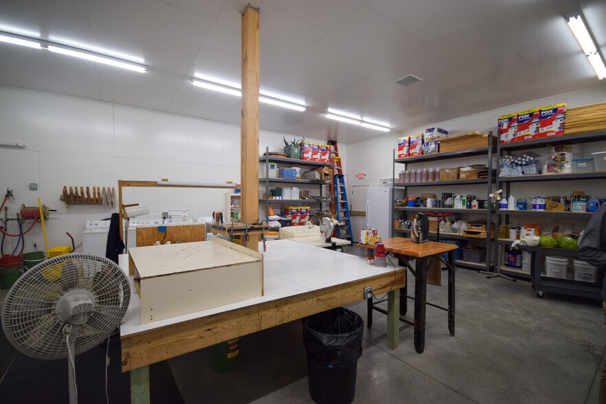 More Photos Of 10024 Highway 165, North Little Rock Light Manufacturing For Sale