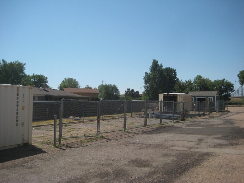 More Photos Of 9848-9858 W Girton Dr, Lakewood Office For Lease