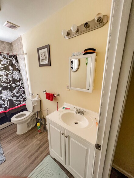 More Photos Of 1236-1238 E Belvedere Ave, Baltimore Apartments For Sale