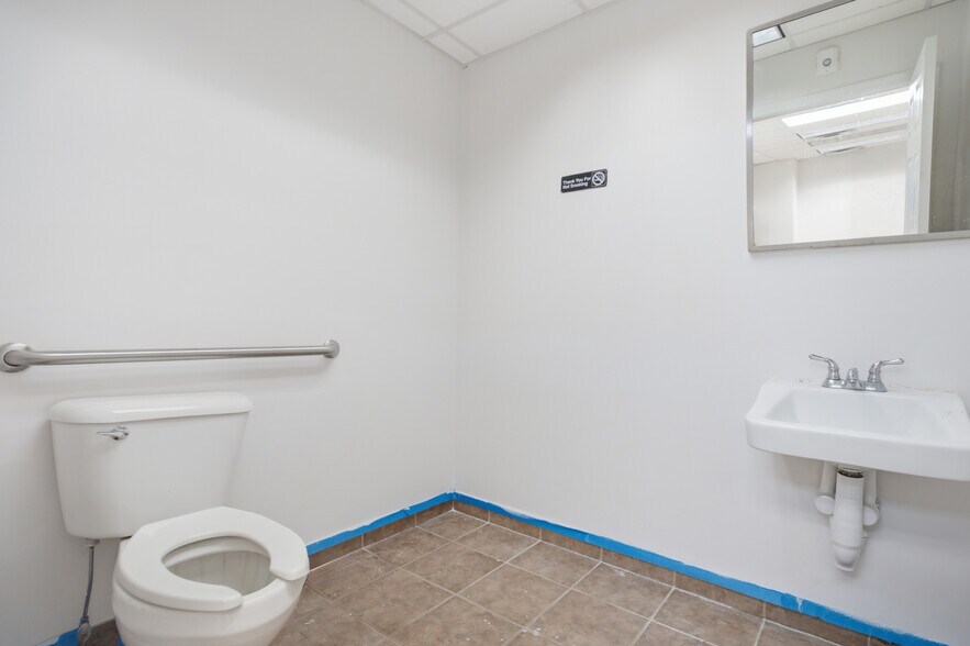 More Photos Of 1174 Route 112, Port Jefferson Station Medical For Lease