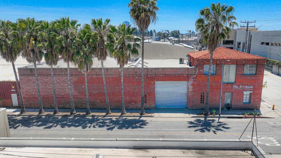 More Photos Of 828 Cowles St, Long Beach Warehouse For Sale