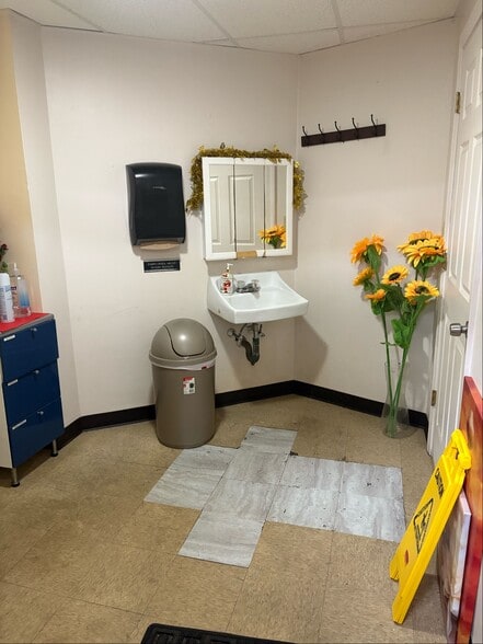 More Photos Of 1618-1634 Blue Hill Ave, Mattapan Unknown For Lease