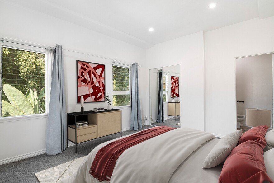 More Photos Of 855 S Shenandoah St, Los Angeles Apartments For Sale