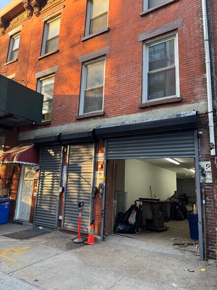 More Photos Of 329 S 1st St, Brooklyn Apartments For Lease