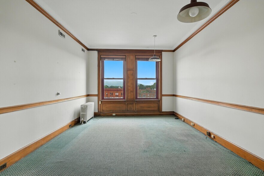 More Photos Of 76-82 Main St, Northampton Office For Lease