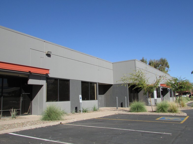 More Photos Of 2410 W Royal Palm Rd, Phoenix Light Manufacturing For Sale