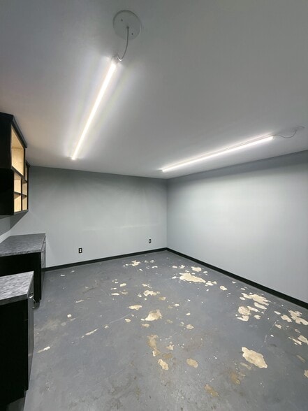 More Photos Of 4127 Weslow St, Houston Industrial For Lease