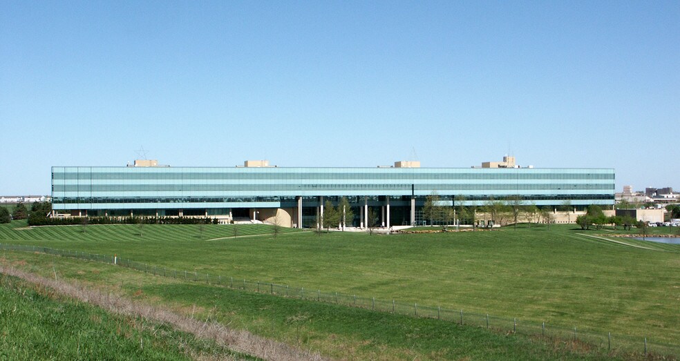 More Photos Of 600 New Century Pky, New Century Office For Lease