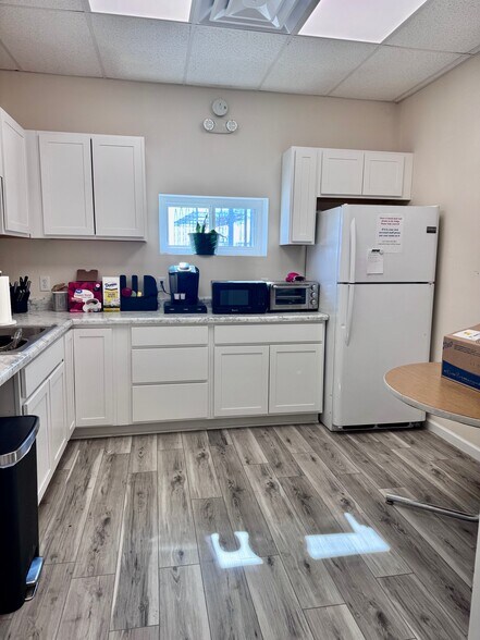 More Photos Of 24955 S US Highway 23, Circleville Restaurant For Sale