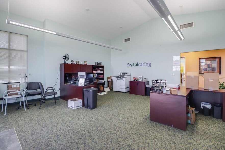 More Photos Of 10281 Corporate Dr, Gulfport Office For Sale