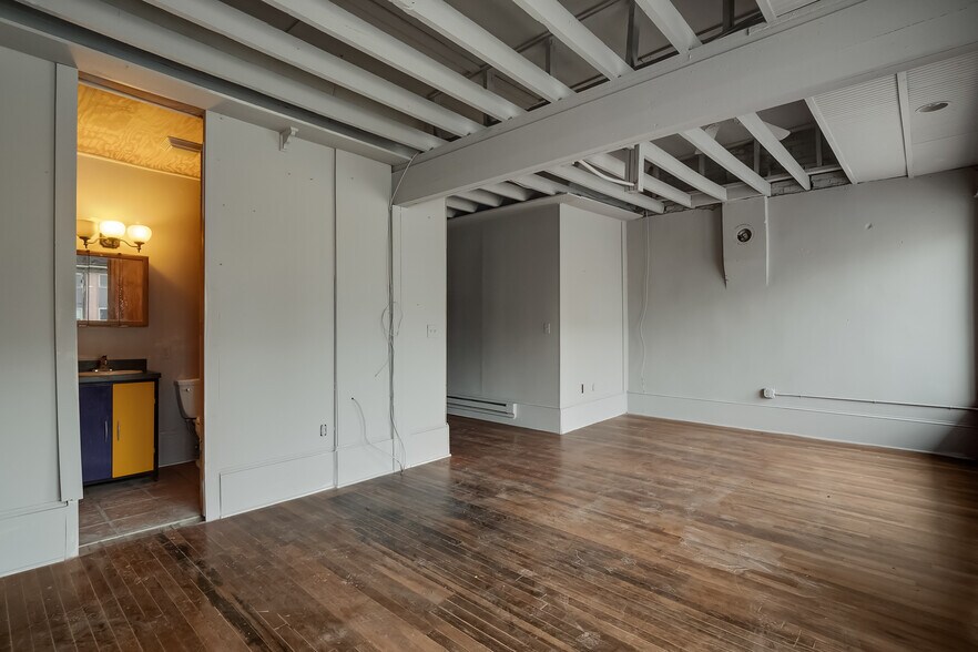 More Photos Of 2557 Broad Ave, Memphis Storefront Retail Office For Sale