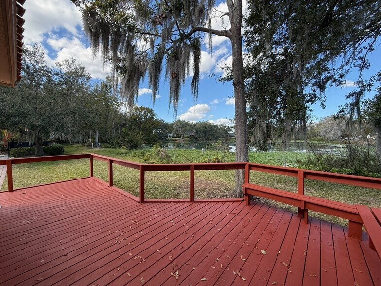 More Photos Of 5115 S Lakeland Dr, Lakeland Office For Sale