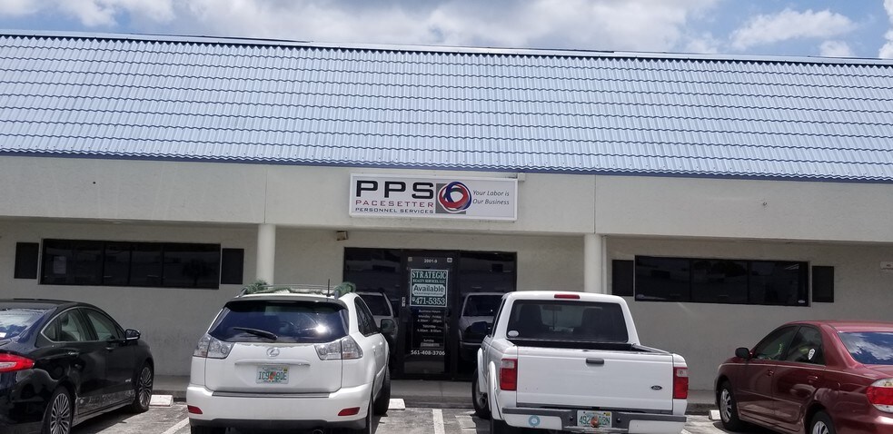 More Photos Of 2001 10th Ave N, Lake Worth Unknown For Lease