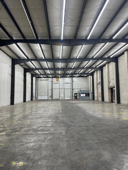 More Photos Of 205 Spring Hill Rd, Trumbull Manufacturing For Lease