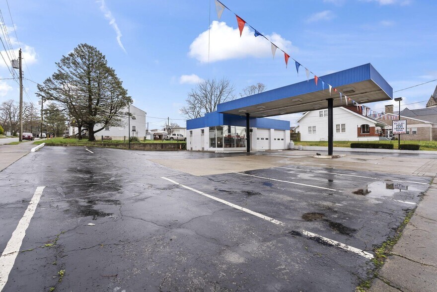 More Photos Of 212 N Main St, Cynthiana Auto Repair For Sale