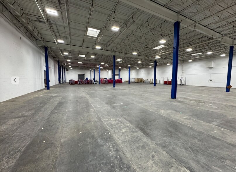 More Photos Of 1 Raritan Rd, Oakland Manufacturing For Lease