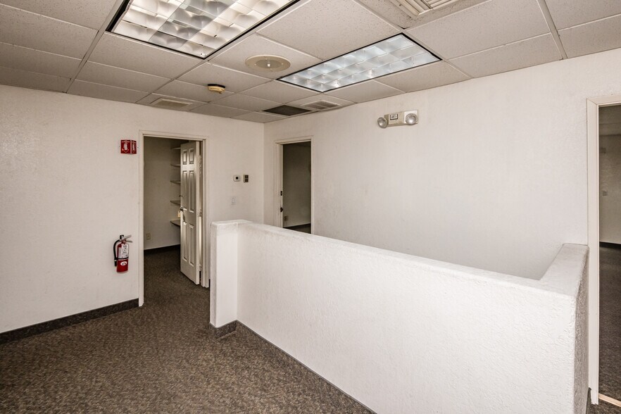 More Photos Of 951 Lake Havasu Ave N, Lake Havasu City Showroom For Lease