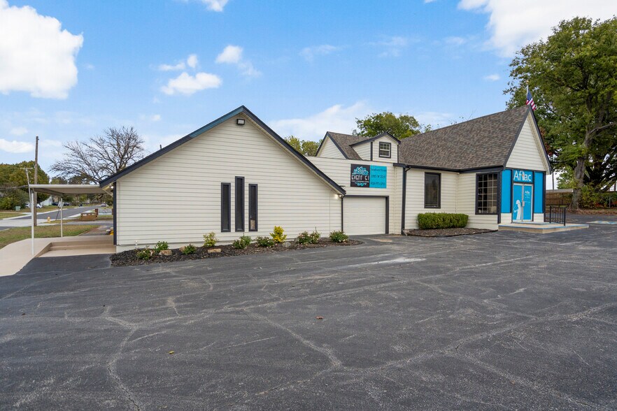 More Photos Of 1823 W 51st St, Tulsa Freestanding For Sale