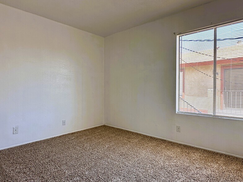 More Photos Of 619 E Ridgecrest Blvd, Ridgecrest Apartments For Sale