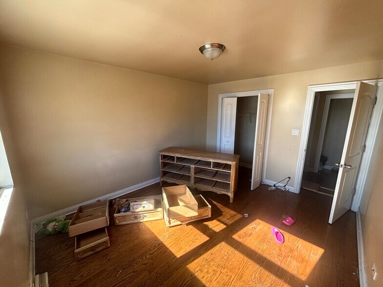 More Photos Of 6135 W Belmont Ave, Chicago Storefront Retail Residential For Sale