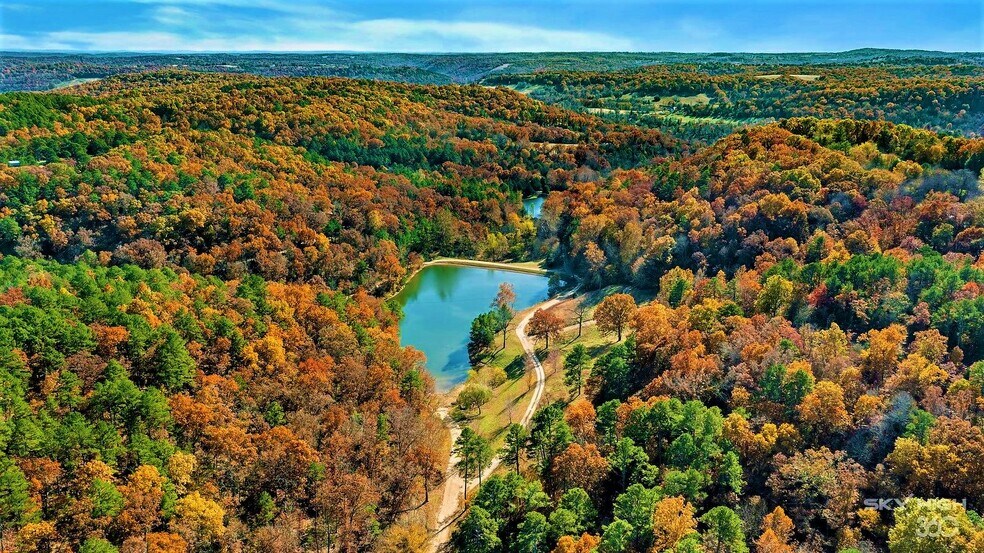 More Photos Of 3134 E Van Buren, Eureka Springs Hotel For Sale