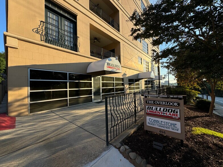 More Photos Of 494 Baxter St, Athens Office For Lease