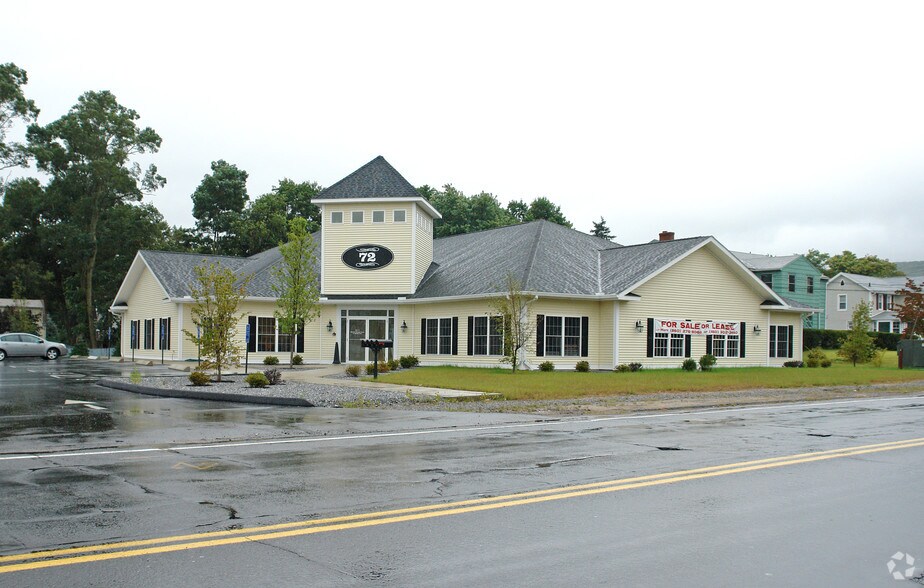 More Photos Of 72 Pine St, Bristol Medical For Sale