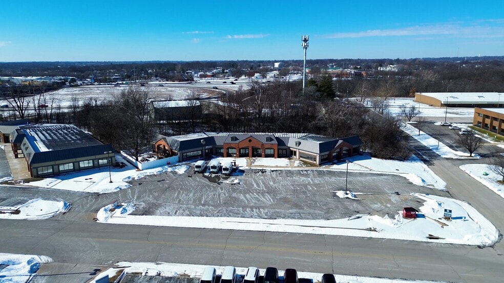 More Photos Of 3730 S Elizabeth St, Independence Medical For Lease