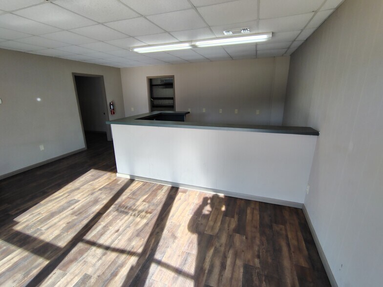 More Photos Of 915 E Georgia Ave, Ruston Warehouse For Lease