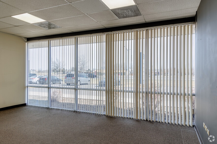 More Photos Of 15250 E 33rd Pl, Aurora Unknown For Lease